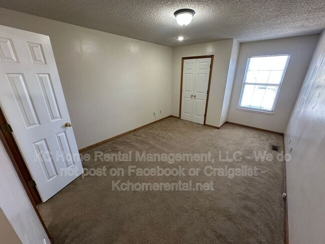 Building Photo - 766 Spring Cir