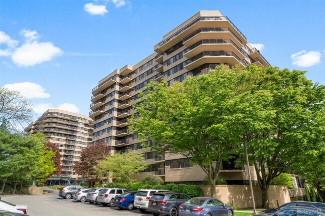 Building Photo - 25 Rockledge Ave