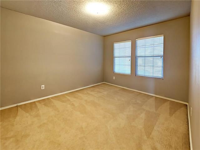 Building Photo - 9957 George Washington Dr