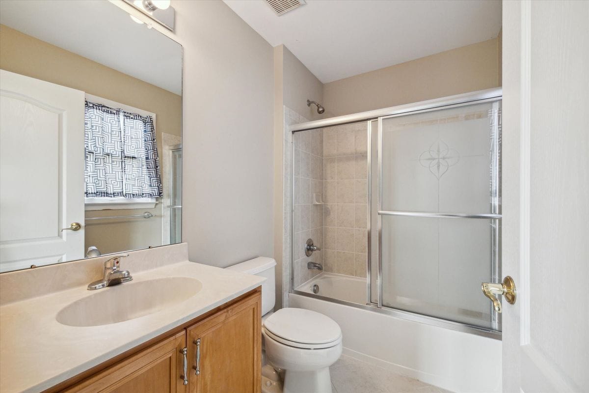 Building Photo - 24323 Bellingham Dr