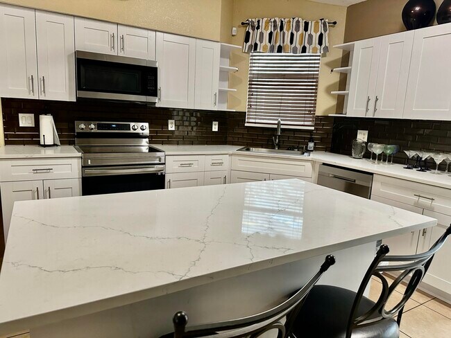 Building Photo - 13638 88th Pl N