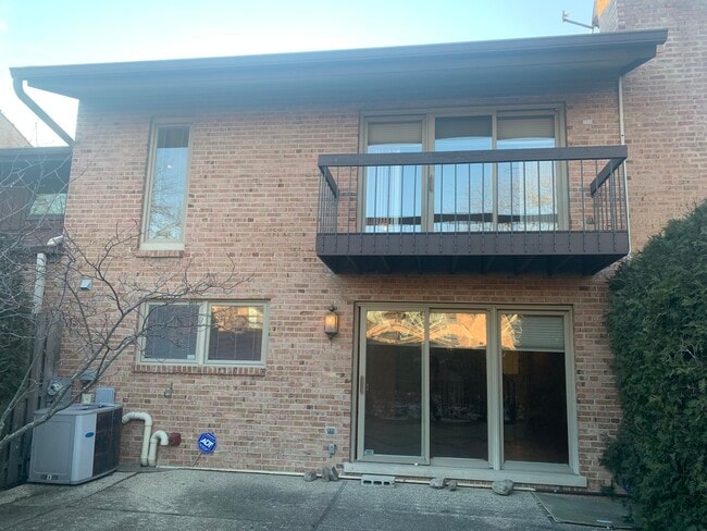 Building Photo - 1836 Wildberry Dr