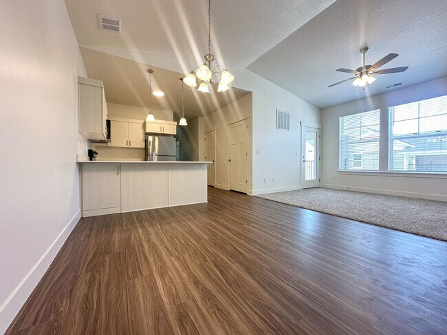 Primary Photo - Modern Living in Lehi | New Build | Silico...