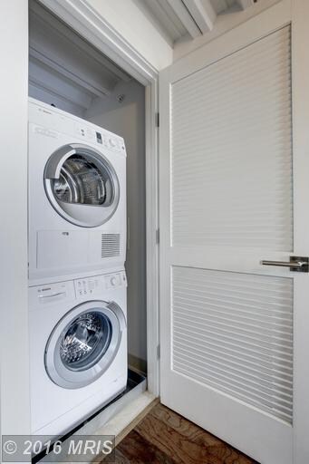 Building Photo - 1401 R St NW