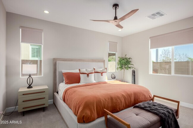 Building Photo - 11353 N Luckenbach St