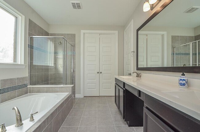 Building Photo - 26930 Soapstone Terrace Ln