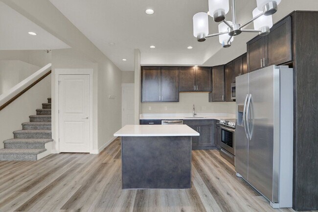 Building Photo - 3780 Venice Grove