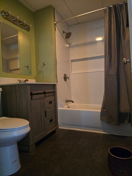 Building Photo - 49 Royal St