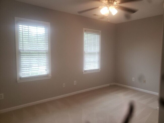 Building Photo - Great Home off Leesville Rd