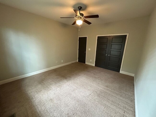 Building Photo - PRE-LEASING FOR AUGUST 2026!