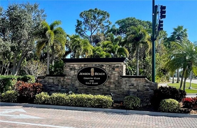 Building Photo - 3701 NW Willow Creek Dr