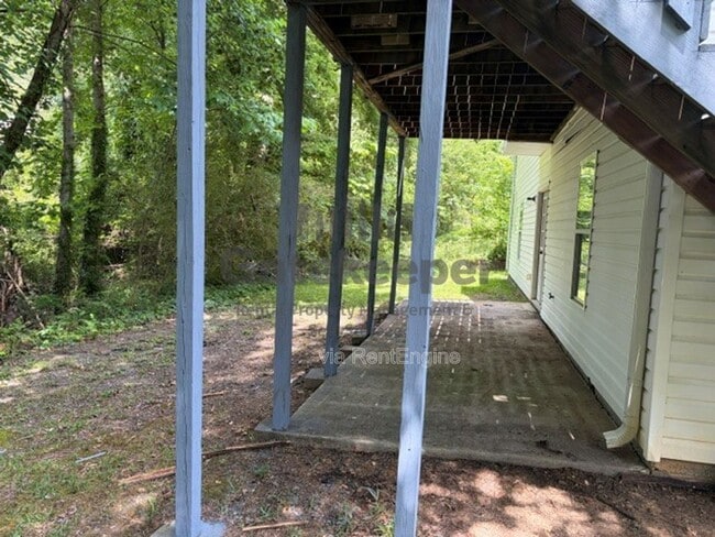 Building Photo - 3161 Glen Hollow Dr