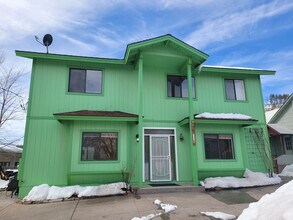 Building Photo - R903C