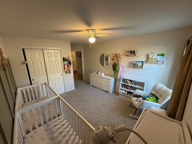 Building Photo - 9804 Grove St