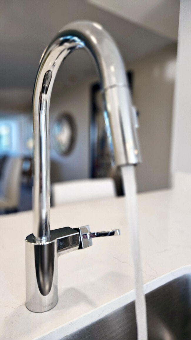 Building Photo - 501 S Seas Dr