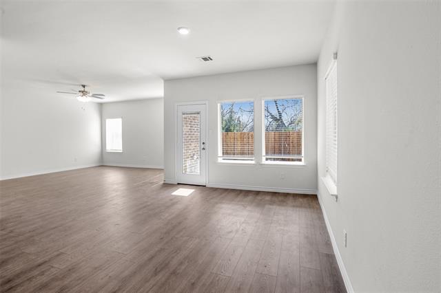 Building Photo - 1307 Rusted Rail Dr