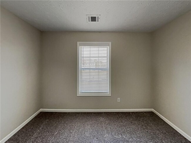 Building Photo - 362 Anita Dr