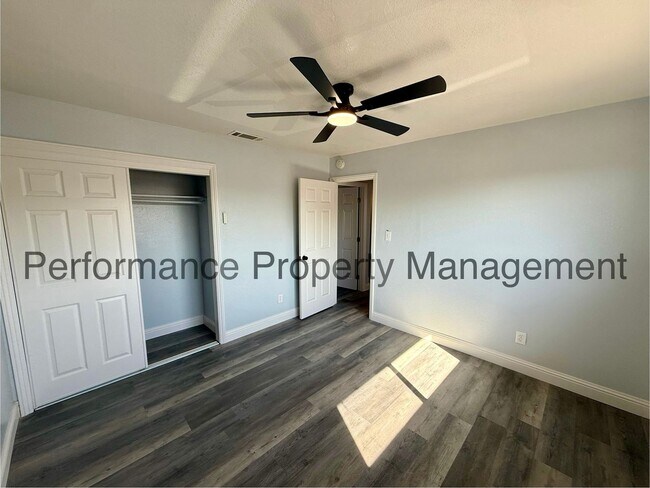 Building Photo - 1108 McDonald Way