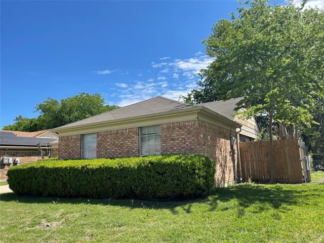 Building Photo - 7204 Shadow Bend Dr