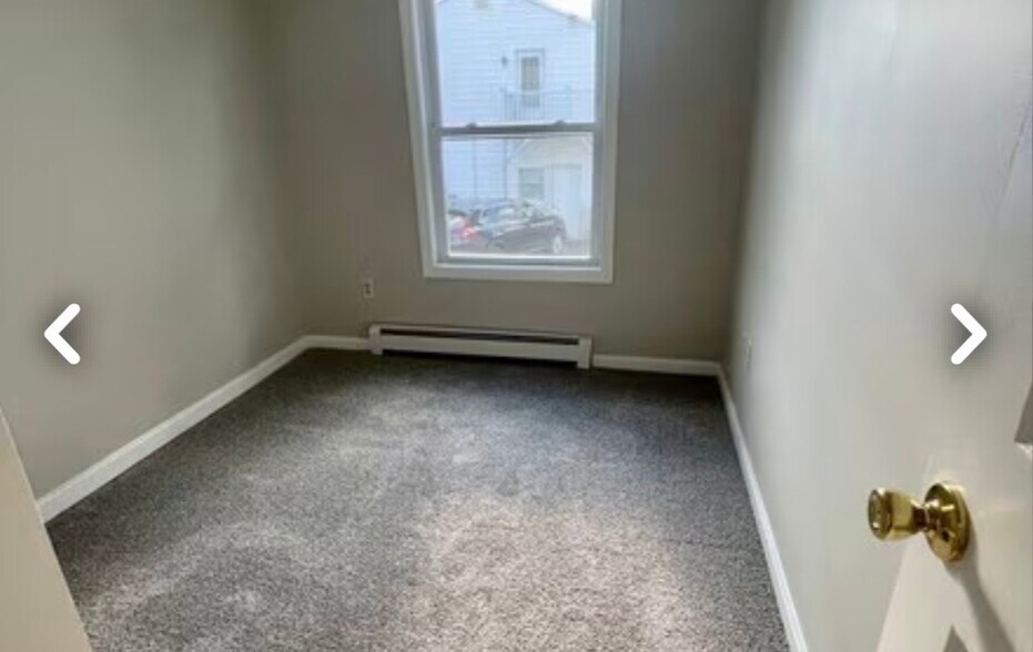 Building Photo - 73 Chambers Ave