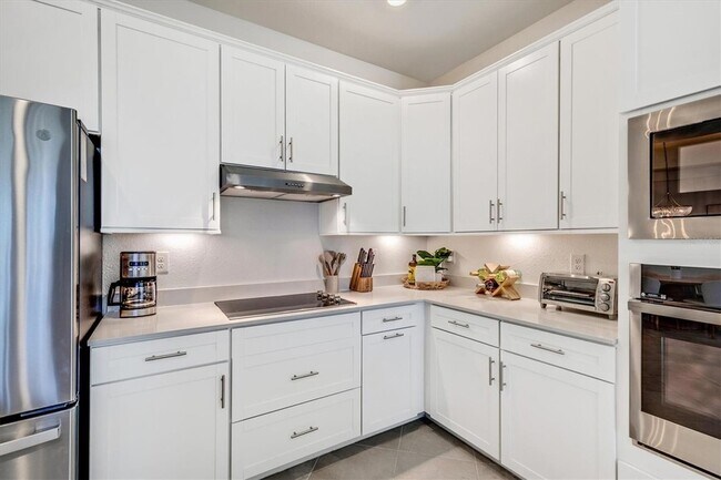 Building Photo - 17617 Santorini Ct