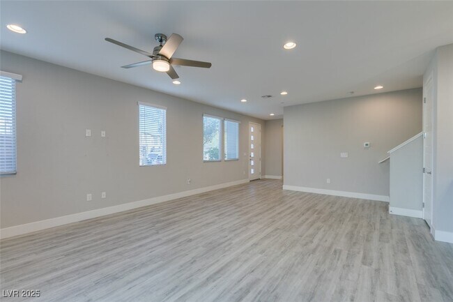 Building Photo - 11323 Gravitation Dr