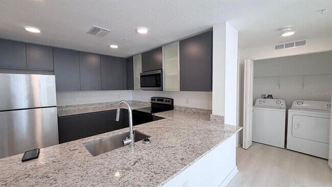 Building Photo - 5587 Millennia Park Dr