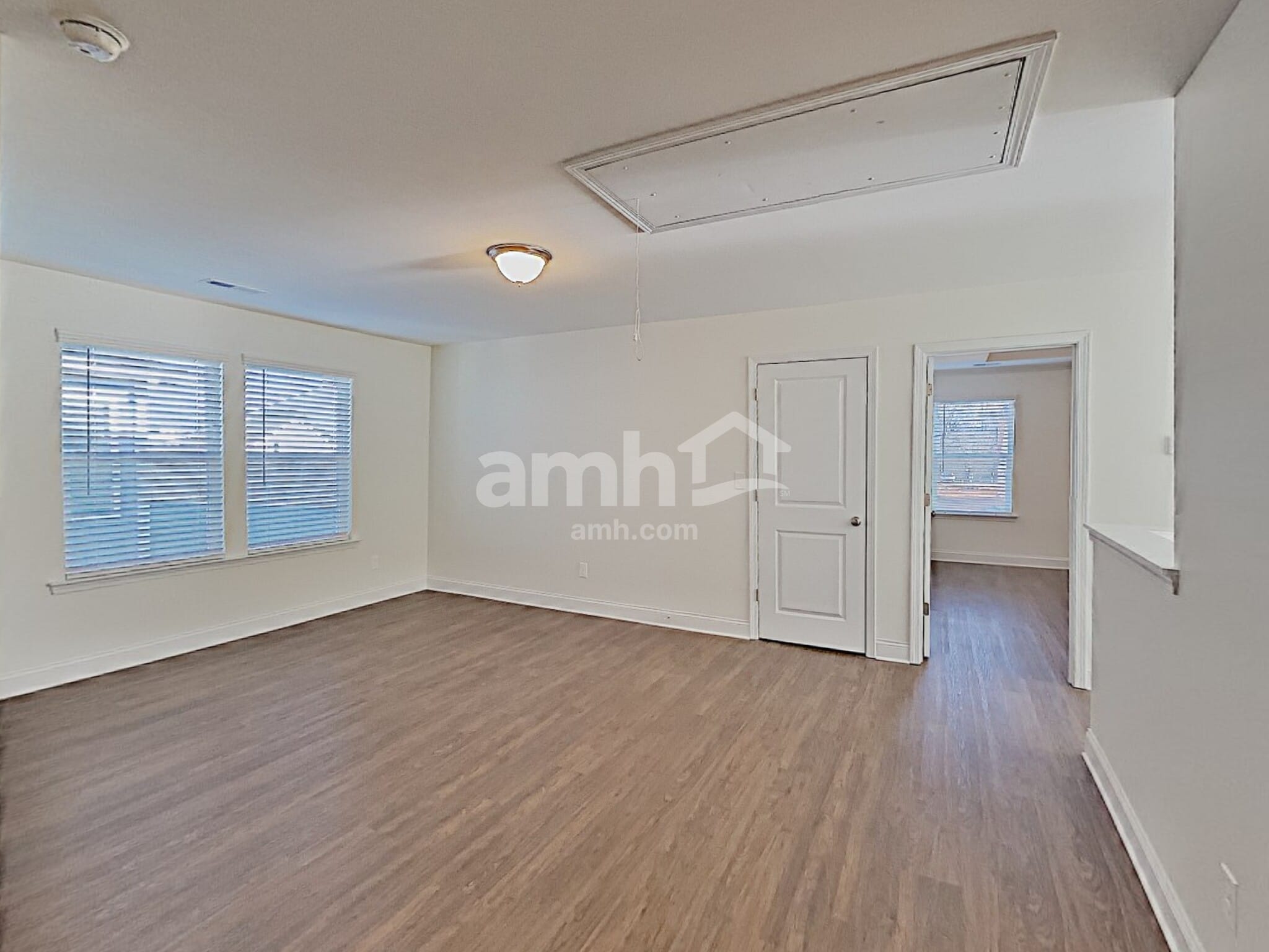 Building Photo - 214 Argea Dr