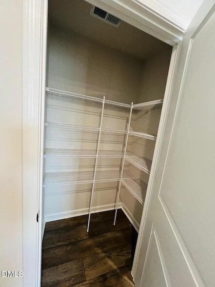 Building Photo - 429 Citron St