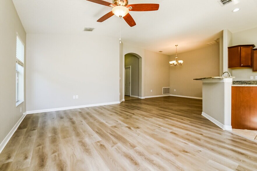 Building Photo - 1717 Palm Warbler Ln