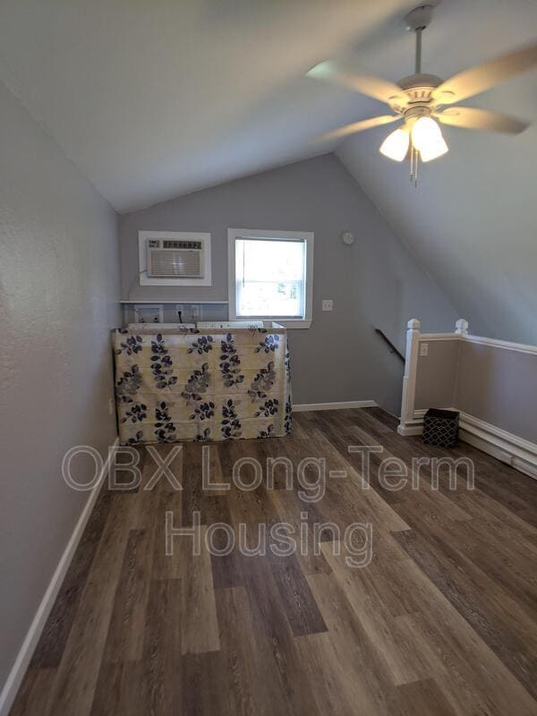 Building Photo - 389 N Spot Rd