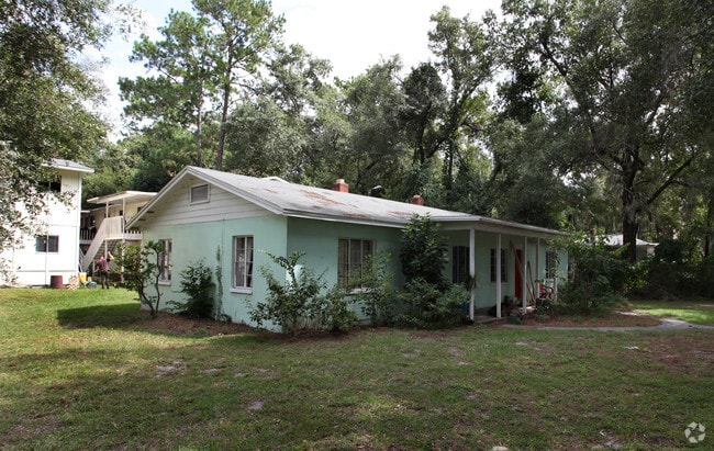 Cottage on Market Street - Cottages at Depot Park