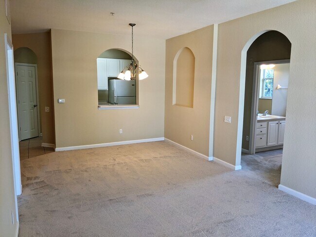 Building Photo - Ventura at Stonebridge Commons – 3 Bedroom...