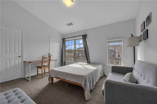 Building Photo - 1737 Liberty Pkwy NW