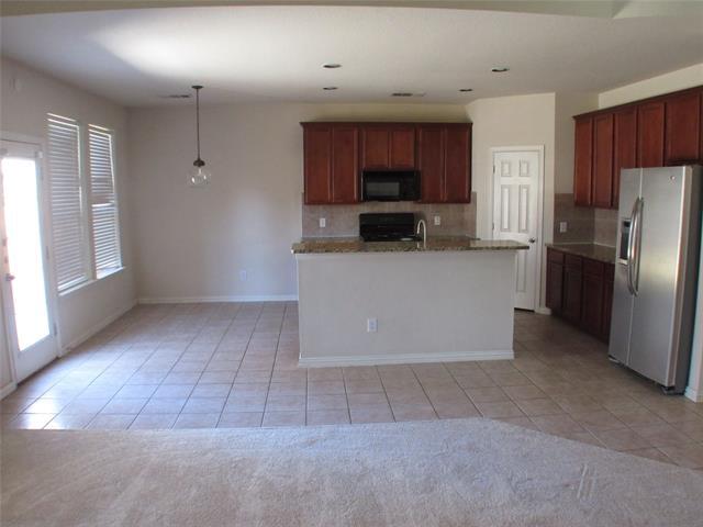 Building Photo - 2020 Webb Dr
