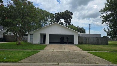 Building Photo - 15110 Jester Ave