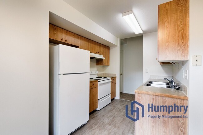 Building Photo - Charming two bedroom property