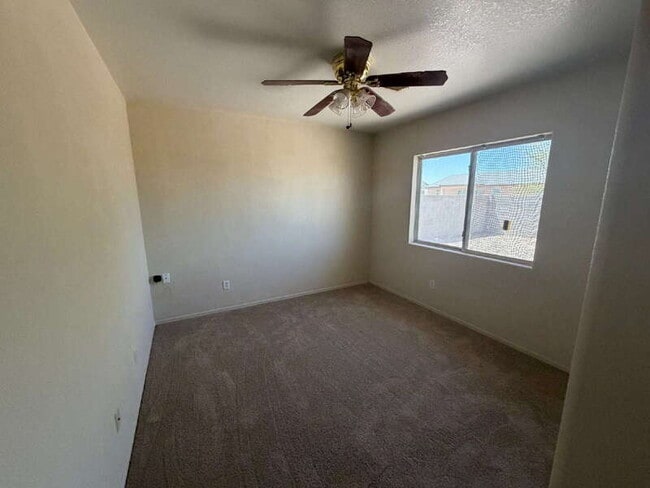 Building Photo - 10800 W Carousel Dr