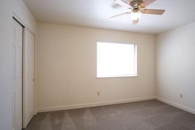 Building Photo - 3 Bedroom 3 bath home in Modesto