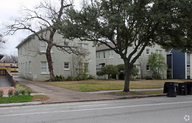 Building Photo - Ev Tide Apartments