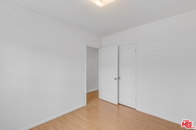 Building Photo - 1623 S Bundy Dr