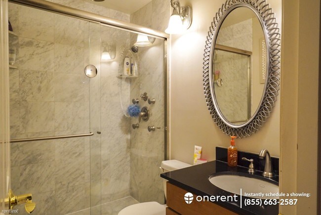 Building Photo - 5210 Lake Washington Blvd NE