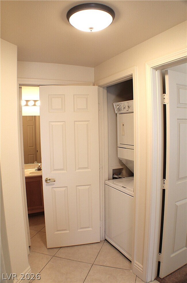 Building Photo - 1531 Ruby Cliffs Ln