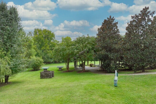 Building Photo - **PRISTINE GARDEN-LEVEL CONDO ON THE FIRST LEVEL NEAR PAVILION AND COMMUNITY GREEN SPACE**