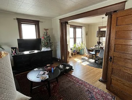 Building Photo - 3332 Grand Ave S