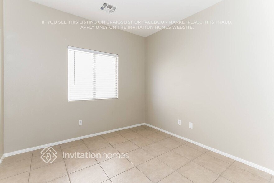 Building Photo - 5904 Buena Tierra St
