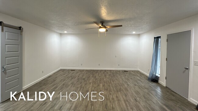 Building Photo - 12510 Maple Ridge Rd