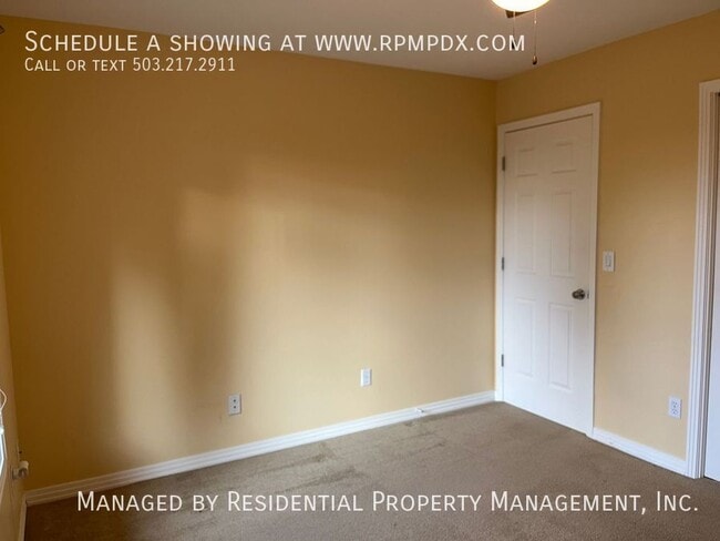 Building Photo - 3964 NW Brookview Way