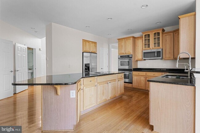 Building Photo - 38 Houser Dr