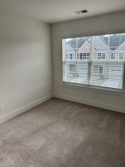 Building Photo - 605 Wetherbrooke Way